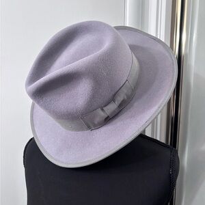 England Crushable Wool Teardrop Woman’s Fedora Hat Light Grey